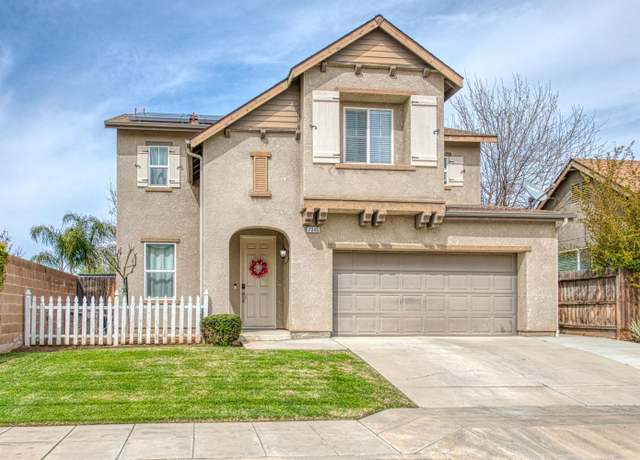 Property at 7346 E Ramona Way, Fresno, CA 93737, 3 beds, 3 baths