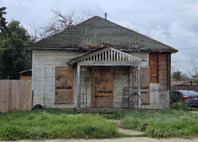 Property at 1939 Bauder St, Selma, CA 93662, 2 beds, 1 bath