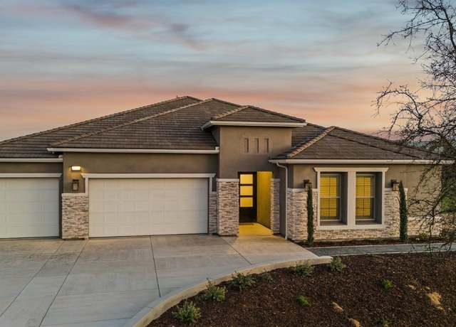 Property at 19678 Ventana Hills Dr, Clovis, CA 93619, 4 beds, 3.5 baths