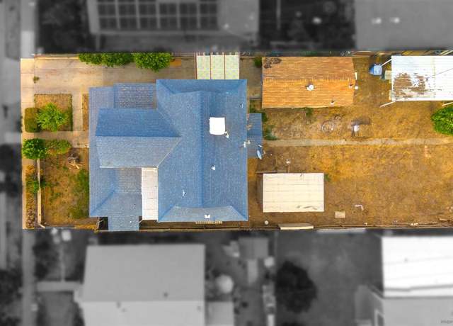 Property at 636 E Valley St, Coalinga, CA 93210, 3 beds, 3.5 baths