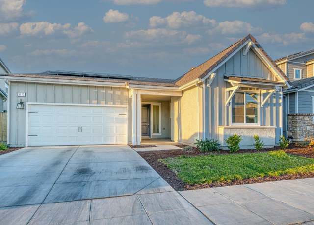 Property at 4177 Beverly Ave, Clovis, CA 93619, 3 beds, 2 baths