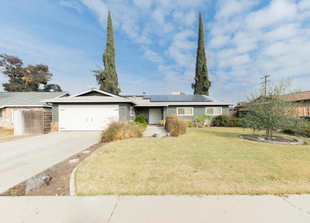 Property at 204 W Amber Way, Hanford, CA 93230, 3 beds, 2 baths