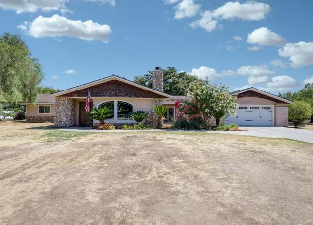 Property at 10311 E San Jose Ave, Clovis, CA 93619, 4 beds, 3 baths