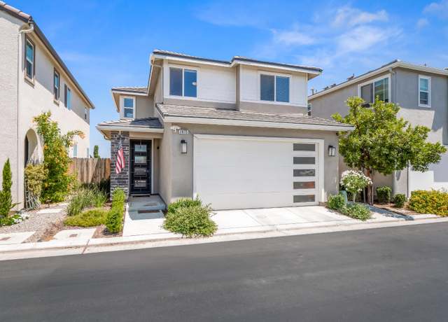 Property at 2675 Commonwood Ln, Clovis, CA 93619, 3 beds, 2.25 baths
