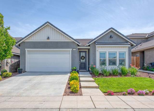 Property at 574 Expedition Way, Madera, CA 93636, 3 beds, 2 baths