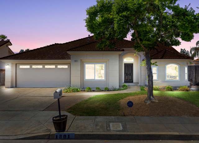 Property at 1801 E Omaha Ave, Fresno, CA 93720, 3 beds, 2 baths