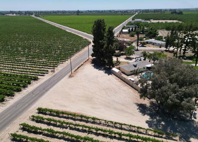 Property at 1 Marks, Caruthers, CA 93609