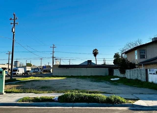 Property at 639 N Fresno St, Fresno, CA 93701