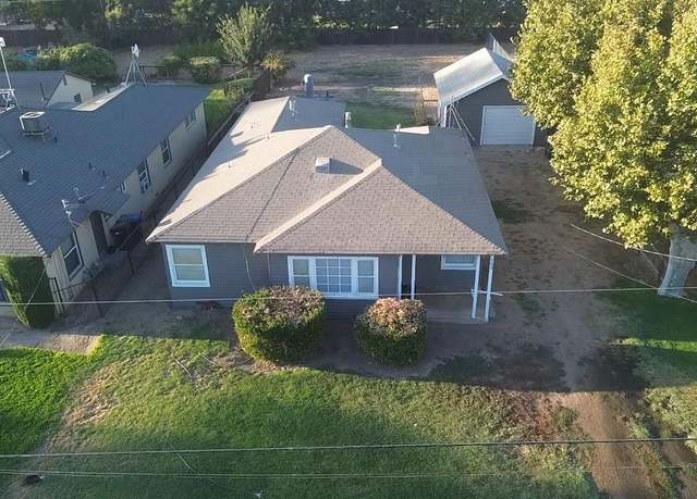 Property at 102 E Willamette Ave, Fresno, CA 93706, 4 beds, 1.75 baths