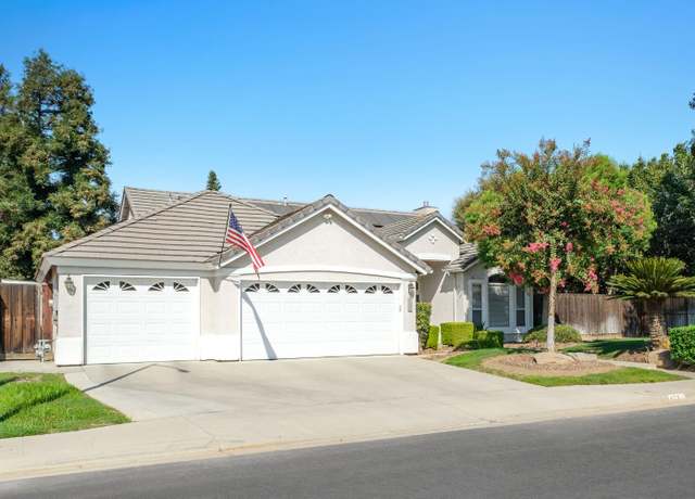 Property at 423 W Fallbrook Ave, Clovis, CA 93611, 3 beds, 2 baths