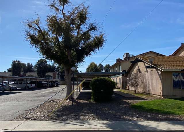 Property at 657 W Parlier Ave #114, Reedley, CA 93654, 2 beds, 2 baths