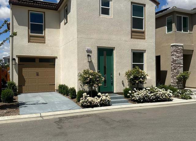 Property at 663 Farmhouse Ln, Clovis, CA 93619, 3 beds, 2.25 baths