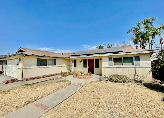 Property at 2851 Julia Cir, Hanford, CA 93230, 3 beds, 2 baths