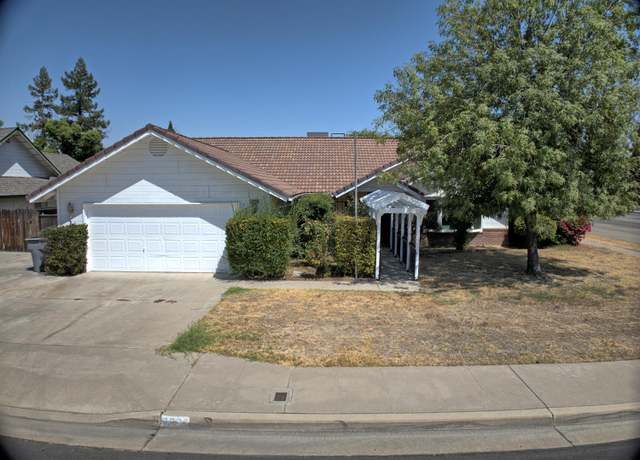 Property at 2693 Bliss Ave, Clovis, CA 93611, 3 beds, 2 baths