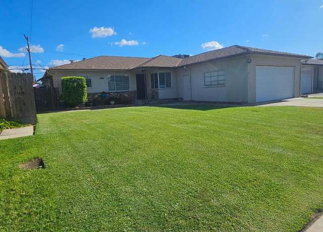 Property at 3356 E Austin Way, Fresno, CA 93726, 3 beds, 1.5 baths
