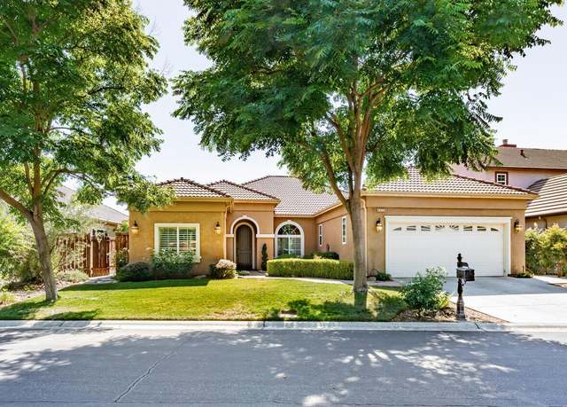 Property at 4575 N Emerald Peak Dr, Clovis, CA 93619, 4 beds, 2 baths