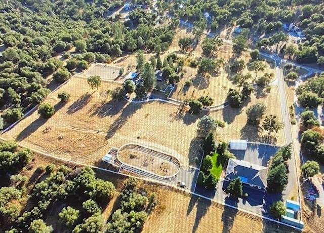 Property at 43319 Leach Rd, Ahwahnee, CA 93601, 3 beds, 3 baths