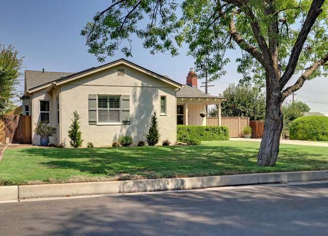 Property at 2120 7th St, Sanger, CA 93657, 3 beds, 2 baths