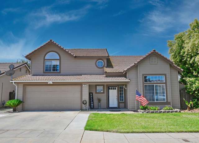 Property at 870 N Bush Ave, Clovis, CA 93611, 4 beds, 2.5 baths