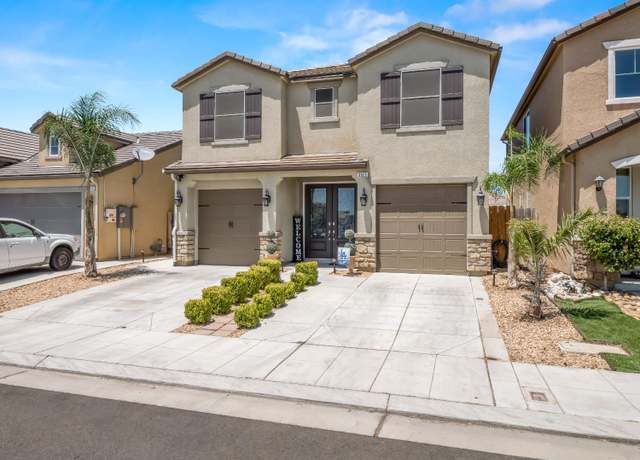 Property at 3925 Griffith Ave, Clovis, CA 93619, 4 beds, 2.75 baths