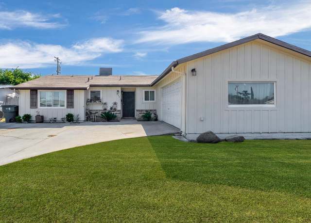 Property at 4378 N Millbrook Ave, Fresno, CA 93726, 3 beds, 2 baths