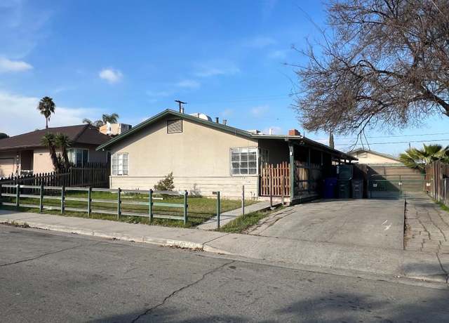 Property at 734 W Hammond Ave, Fresno, CA 93728, 4 beds, 2 baths