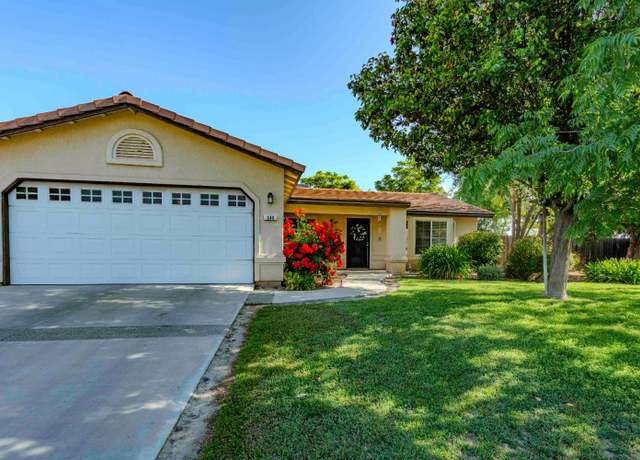 Property at 240 S Kenneth Ave, Kerman, CA 93630, 3 beds, 2 baths
