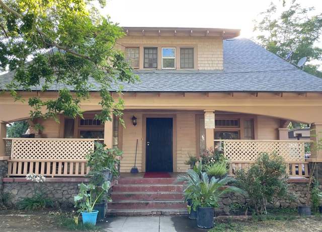 Photo of 353 N College Ave, Fresno, CA 93701