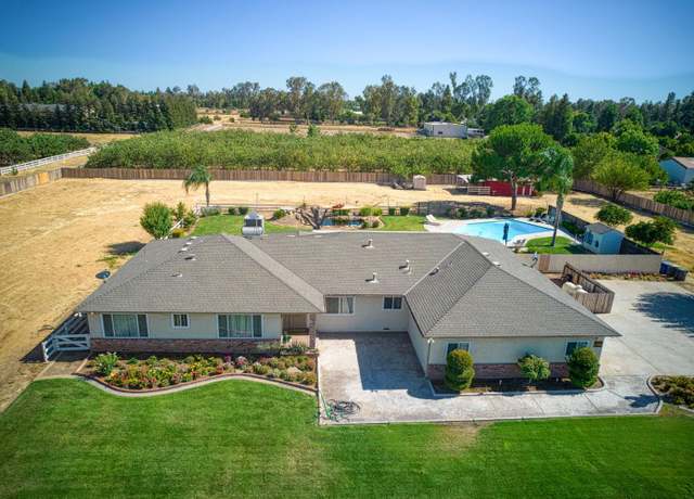 Property at 8099 E Nees, Clovis, CA 93619, 4 beds, 3 baths