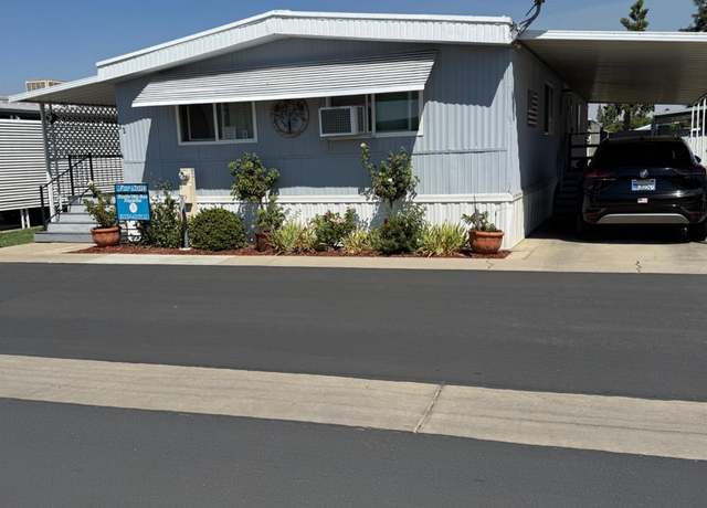 Property at 1500 N Villa #32, Clovis, CA 93612, 2 beds, 2 baths