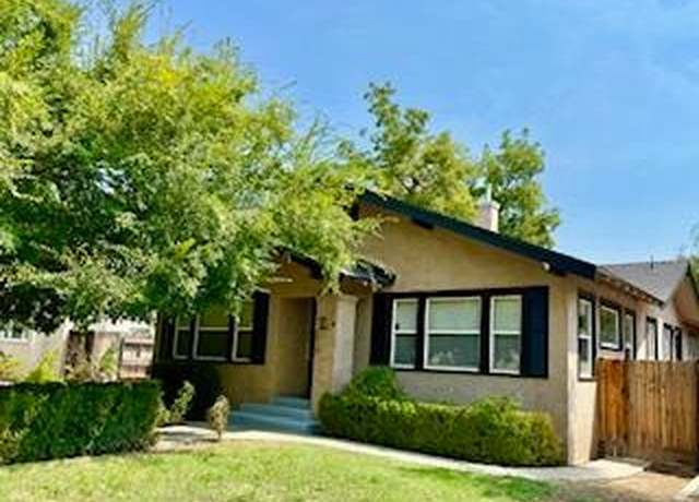 Property at 1452 N Poplar Ave, Fresno, CA 93728, 3 beds, 2.25 baths