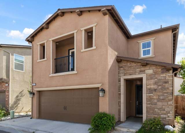 Property at 6329 N Alta Vista Ln, Fresno, CA 93722, 3 beds, 3 baths