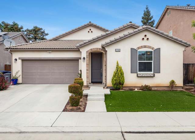 Property at 2749 Griffith Ave, Clovis, CA 93611, 3 beds, 2 baths