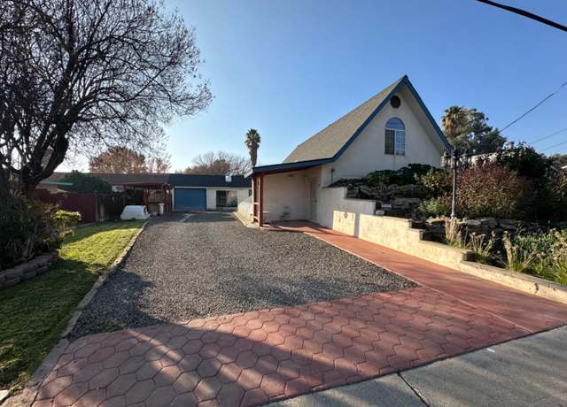 Property at 206 E Cherry Ln, Coalinga, CA 93210, 3 beds, 2 baths