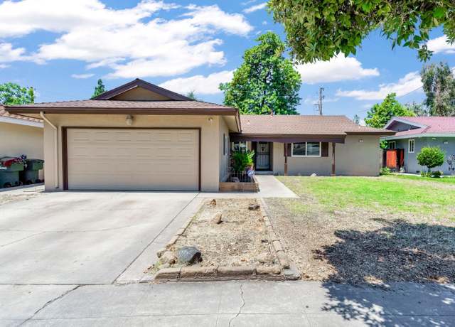 Property at 1809 N Recreation Ave, Fresno, CA 93703, 3 beds, 1.75 baths