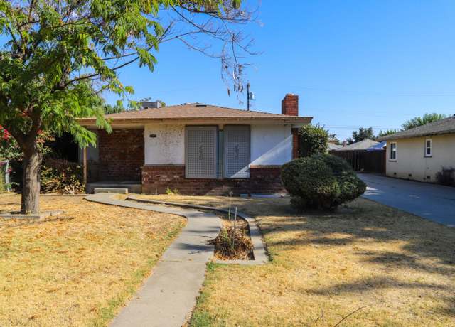 Property at 2114 Palm Ave, Sanger, CA 93657, 3 beds, 2 baths