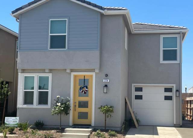Property at 224 Arbor Dr S, Madera, CA 93636, 3 beds, 2.5 baths