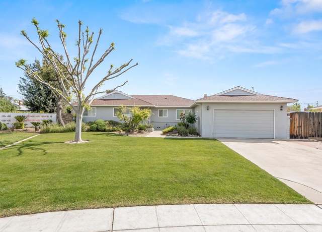Property at 4860 N 6th St, Fresno, CA 93726, 3 beds, 2 baths