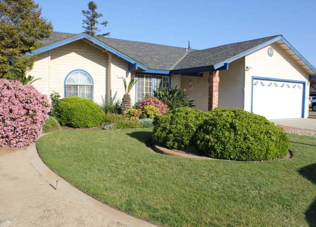Property at 1112 Cottle Ave, Sanger, CA 93657, 3 beds, 2 baths
