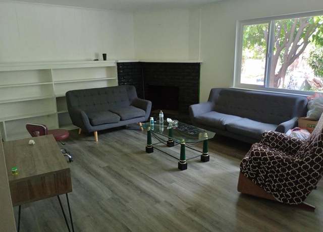 Property at 4531 E Fedora Ave, Fresno, CA 93726, 3 beds, 1.75 baths