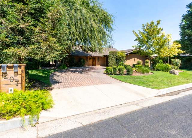Property at 207 Redwood Dr, Madera, CA 93637, 4 beds, 2 baths