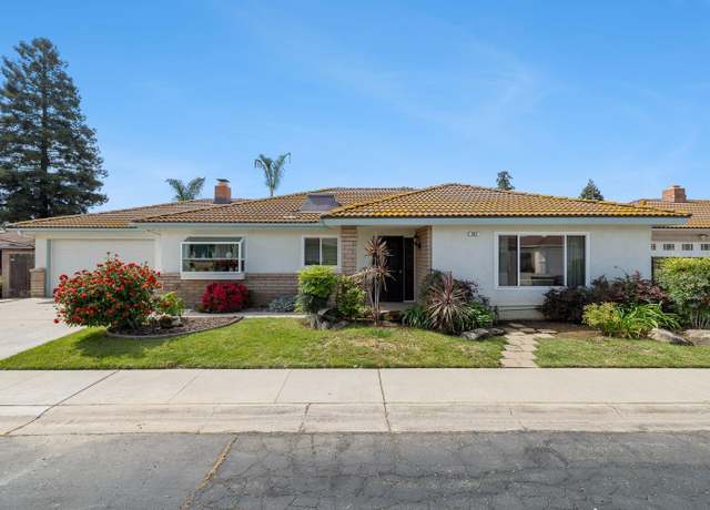 Property at 943 E Goshen Ave, Fresno, CA 93720, 3 beds, 2 baths