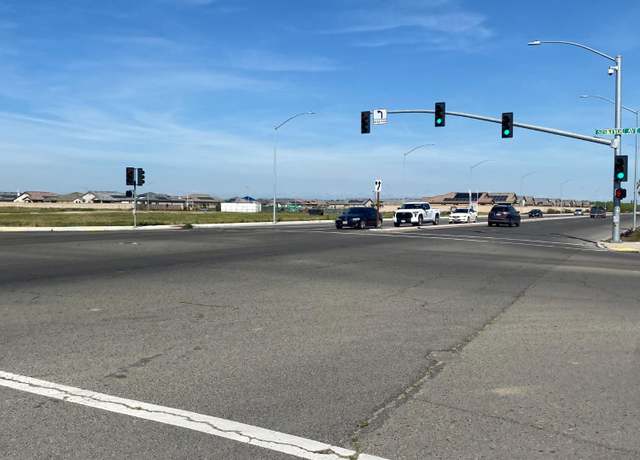 Property at 1 Siskiyou&hwy180, Kerman, CA 93630