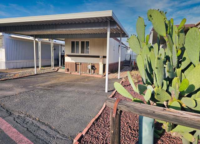 Property at 1724 Minnewawa Ave Spc 90, Clovis, CA 93612, 2 beds, 1 bath