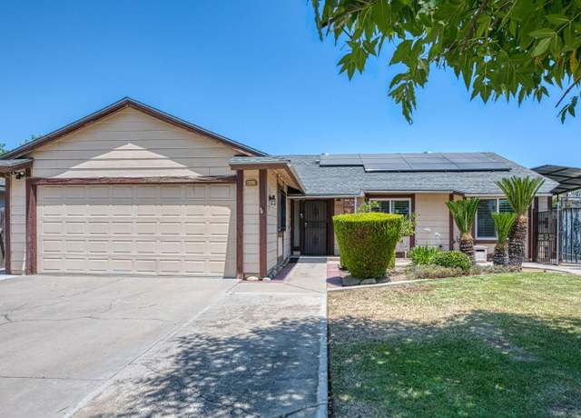 Property at 491 W Indianapolis Ave, Clovis, CA 93612, 3 beds, 2 baths