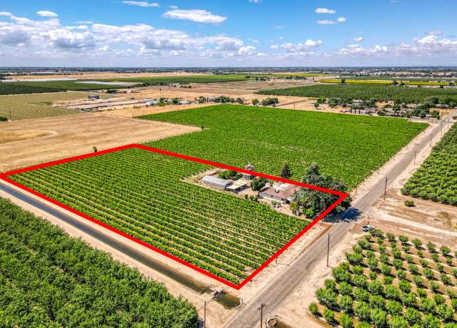 Property at 3155 S Walnut Ave, Fresno, CA 93706, 5 beds, 3 baths