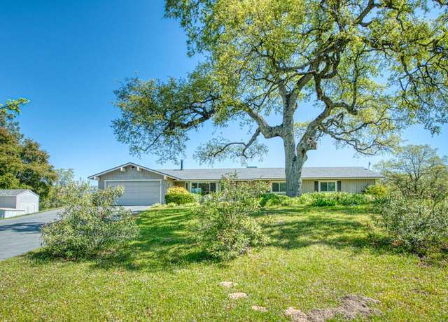Property at 30509 Longview Ln E, Coarsegold, CA 93614, 3 beds, 2 baths