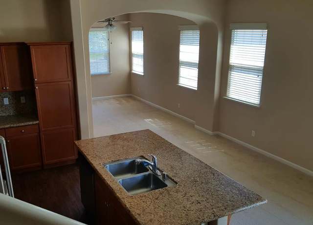 Property at 1982 N Todd Hedrick, Clovis, CA 93619, 4 beds, 2.75 baths