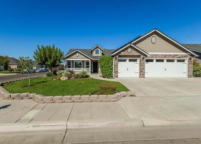 Property at 3021 N Apricot, Fresno, CA 93727, 3 beds, 2 baths