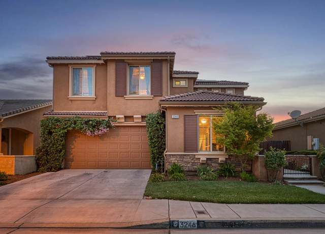Property at 3246 Carmelita Ave, Clovis, CA 93619, 4 beds, 3.5 baths